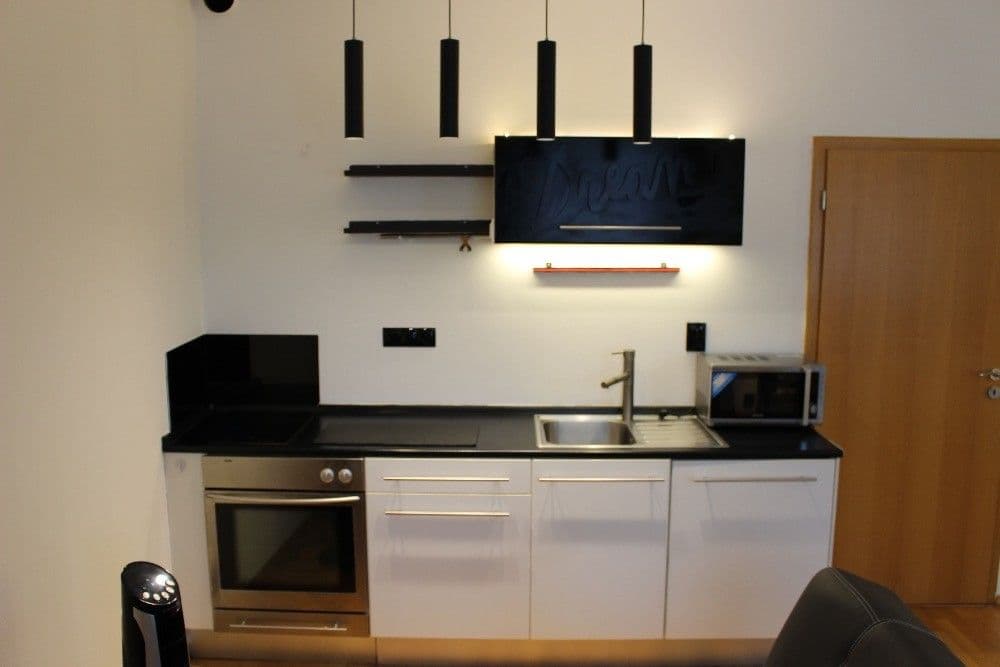 Studio flat to rent, 33 m², Na Neklance, Prague, Prague Studio flat to rent, 33 m², Na Neklance, Prague, Prague