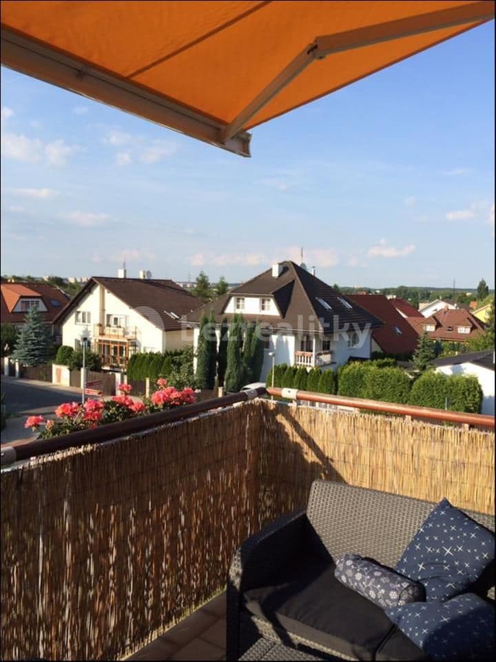 1 bedroom with open-plan kitchen flat to rent, 61 m², Laudonova, Prague, Prague 1 bedroom with open-plan kitchen flat to rent, 61 m², Laudonova, Prague, Prague
