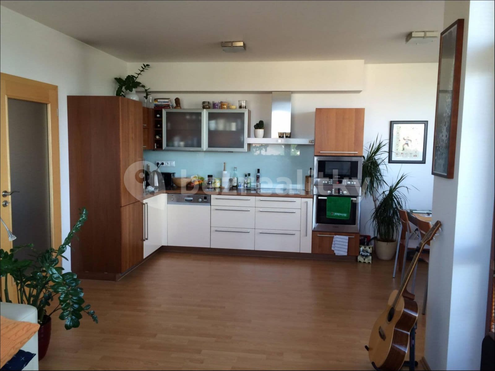 1 bedroom with open-plan kitchen flat to rent, 61 m², Laudonova, Prague, Prague 1 bedroom with open-plan kitchen flat to rent, 61 m², Laudonova, Prague, Prague