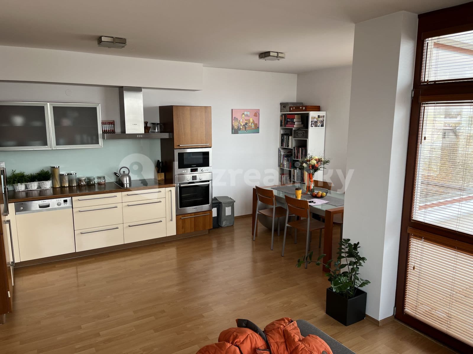 1 bedroom with open-plan kitchen flat to rent, 61 m², Laudonova, Prague, Prague 1 bedroom with open-plan kitchen flat to rent, 61 m², Laudonova, Prague, Prague