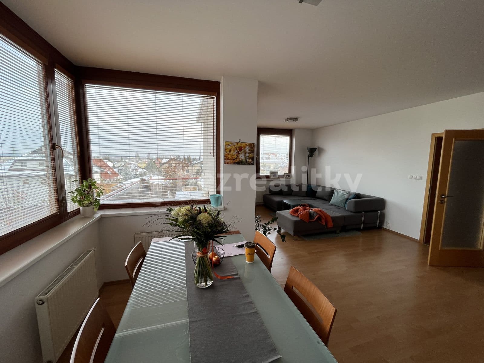1 bedroom with open-plan kitchen flat to rent, 61 m², Laudonova, Prague, Prague 1 bedroom with open-plan kitchen flat to rent, 61 m², Laudonova, Prague, Prague
