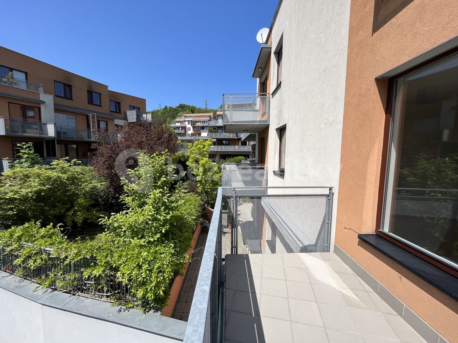 2 bedroom with open-plan kitchen flat to rent, 89 m², Jeřabinová, Prague, Prague 2 bedroom with open-plan kitchen flat to rent, 89 m², Jeřabinová, Prague, Prague