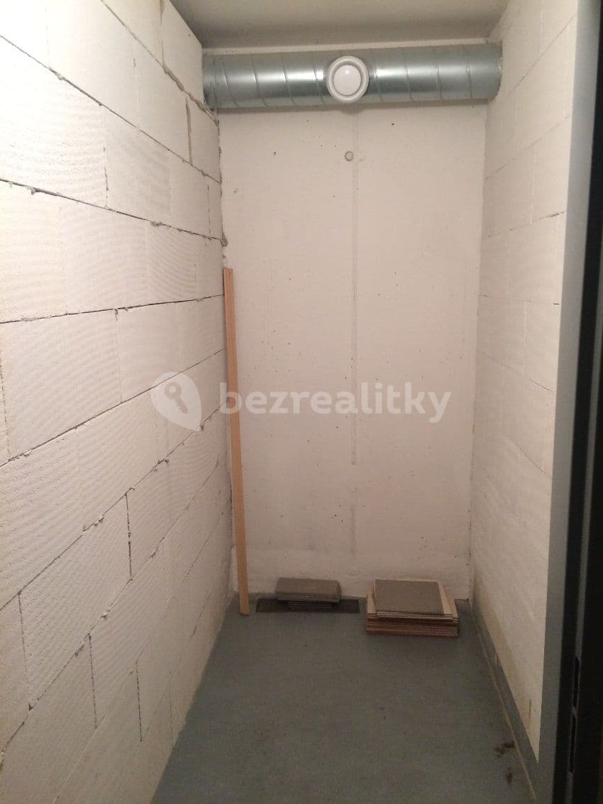 2 bedroom with open-plan kitchen flat to rent, 89 m², Jeřabinová, Prague, Prague 2 bedroom with open-plan kitchen flat to rent, 89 m², Jeřabinová, Prague, Prague