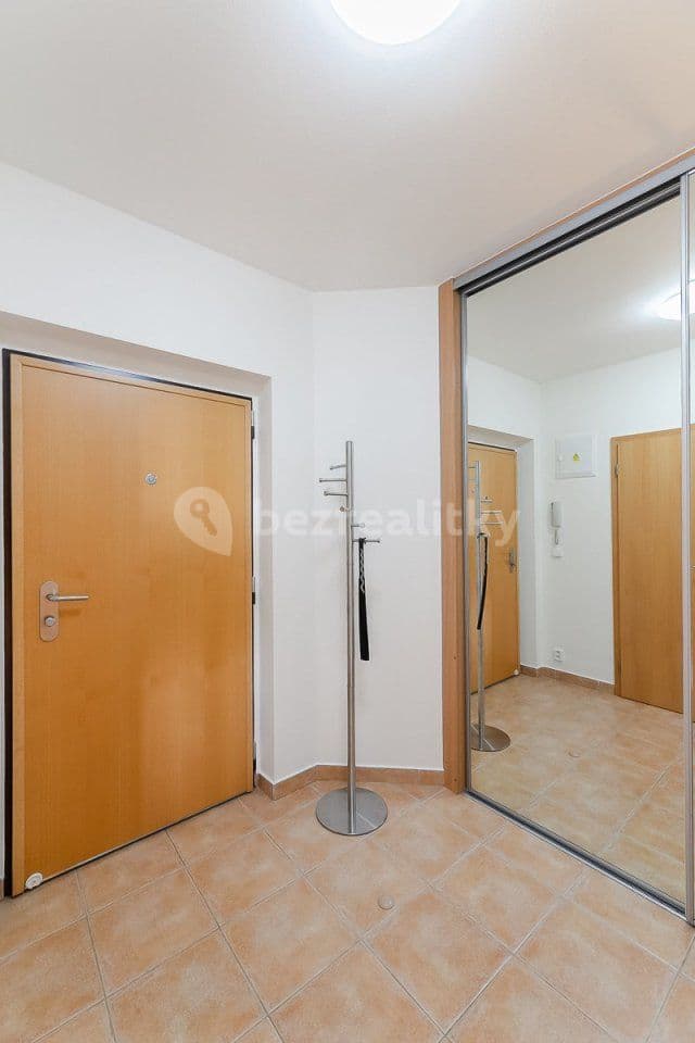 1 bedroom with open-plan kitchen flat to rent, 55 m², Krejčího, Prague, Prague 1 bedroom with open-plan kitchen flat to rent, 55 m², Krejčího, Prague, Prague