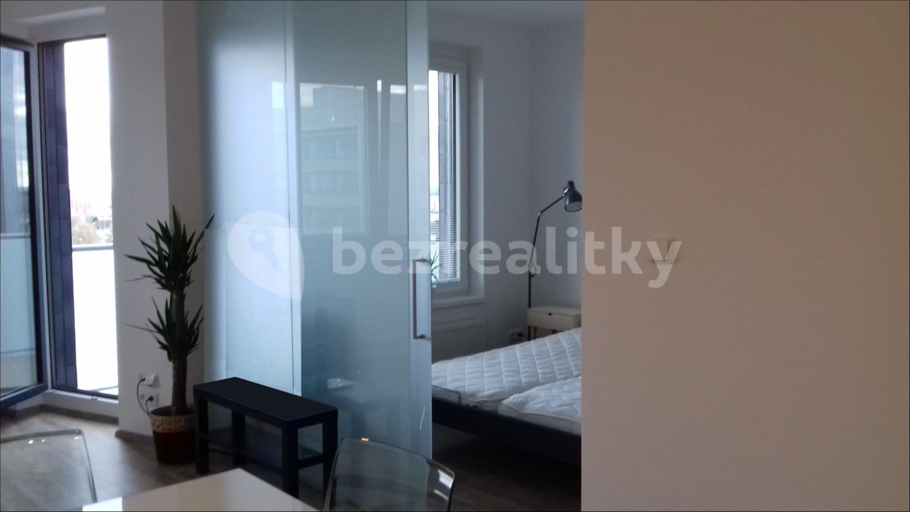 1 bedroom with open-plan kitchen flat to rent, 53 m², Prague, Prague 1 bedroom with open-plan kitchen flat to rent, 53 m², Prague, Prague