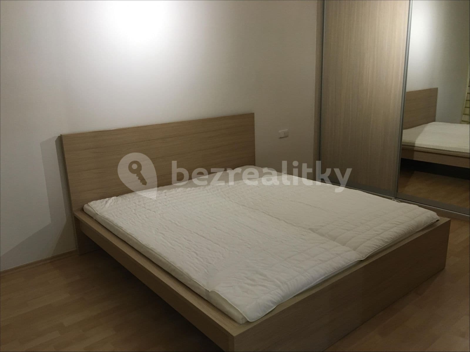 1 bedroom with open-plan kitchen flat to rent, 80 m², Vrbenského, Prague, Prague 1 bedroom with open-plan kitchen flat to rent, 80 m², Vrbenského, Prague, Prague