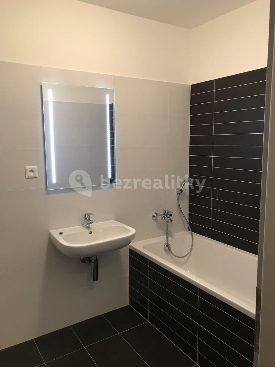 1 bedroom with open-plan kitchen flat to rent, 53 m², Pod Stolovou horou, Prague, Prague 1 bedroom with open-plan kitchen flat to rent, 53 m², Pod Stolovou horou, Prague, Prague