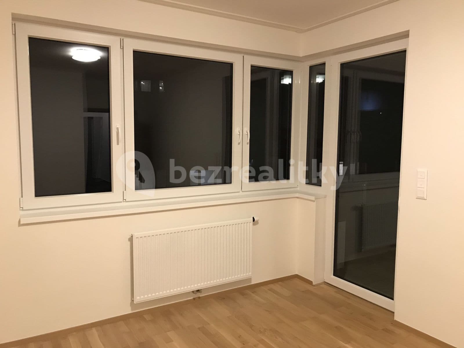1 bedroom with open-plan kitchen flat to rent, 53 m², Pod Stolovou horou, Prague, Prague 1 bedroom with open-plan kitchen flat to rent, 53 m², Pod Stolovou horou, Prague, Prague