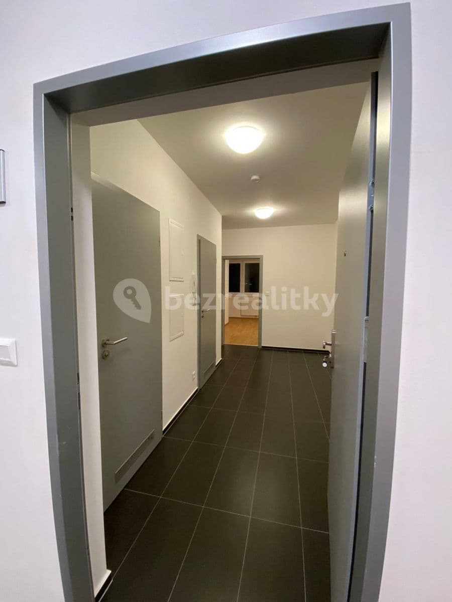 1 bedroom with open-plan kitchen flat to rent, 53 m², Pod Stolovou horou, Prague, Prague 1 bedroom with open-plan kitchen flat to rent, 53 m², Pod Stolovou horou, Prague, Prague