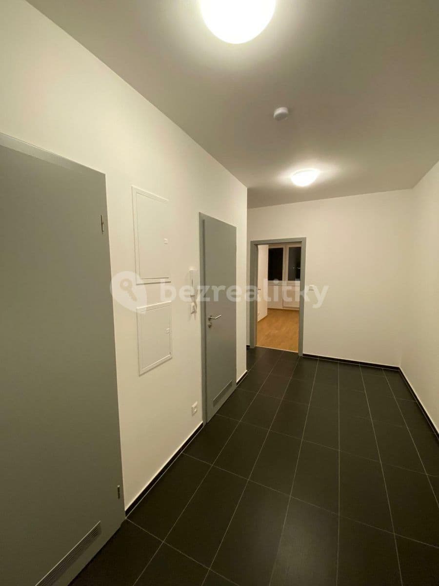 1 bedroom with open-plan kitchen flat to rent, 53 m², Pod Stolovou horou, Prague, Prague 1 bedroom with open-plan kitchen flat to rent, 53 m², Pod Stolovou horou, Prague, Prague