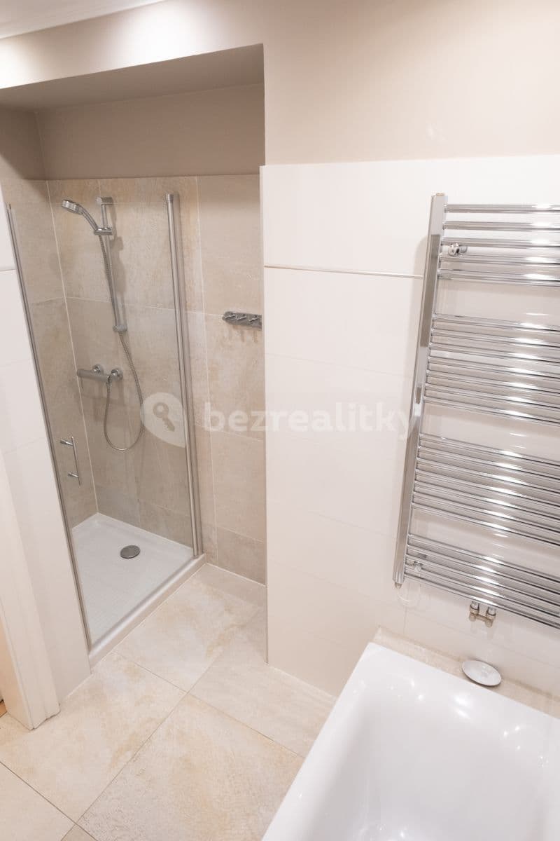 2 bedroom with open-plan kitchen flat to rent, 77 m², Březinova, Prague, Prague 2 bedroom with open-plan kitchen flat to rent, 77 m², Březinova, Prague, Prague