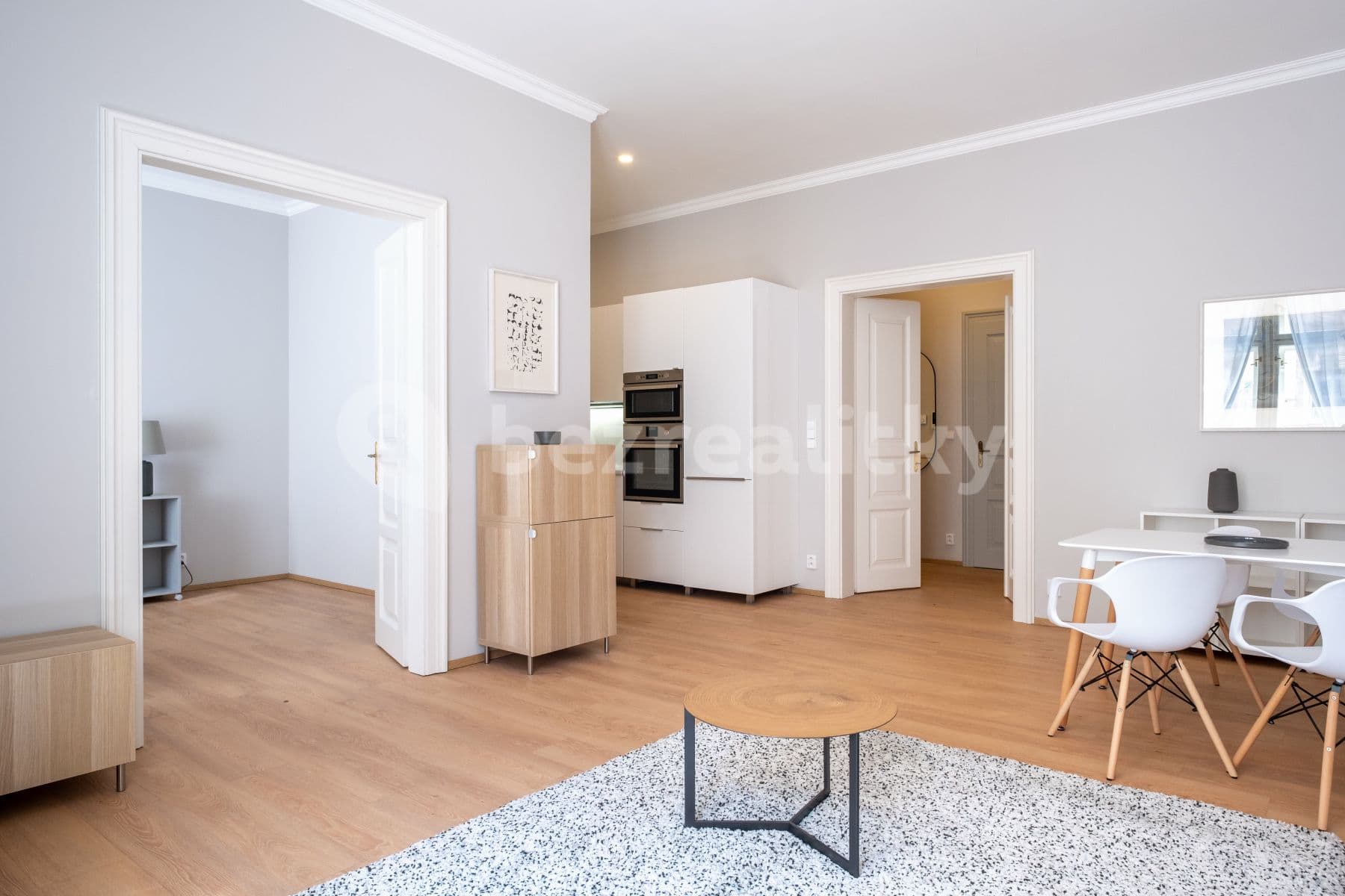 2 bedroom with open-plan kitchen flat to rent, 77 m², Březinova, Prague, Prague 2 bedroom with open-plan kitchen flat to rent, 77 m², Březinova, Prague, Prague