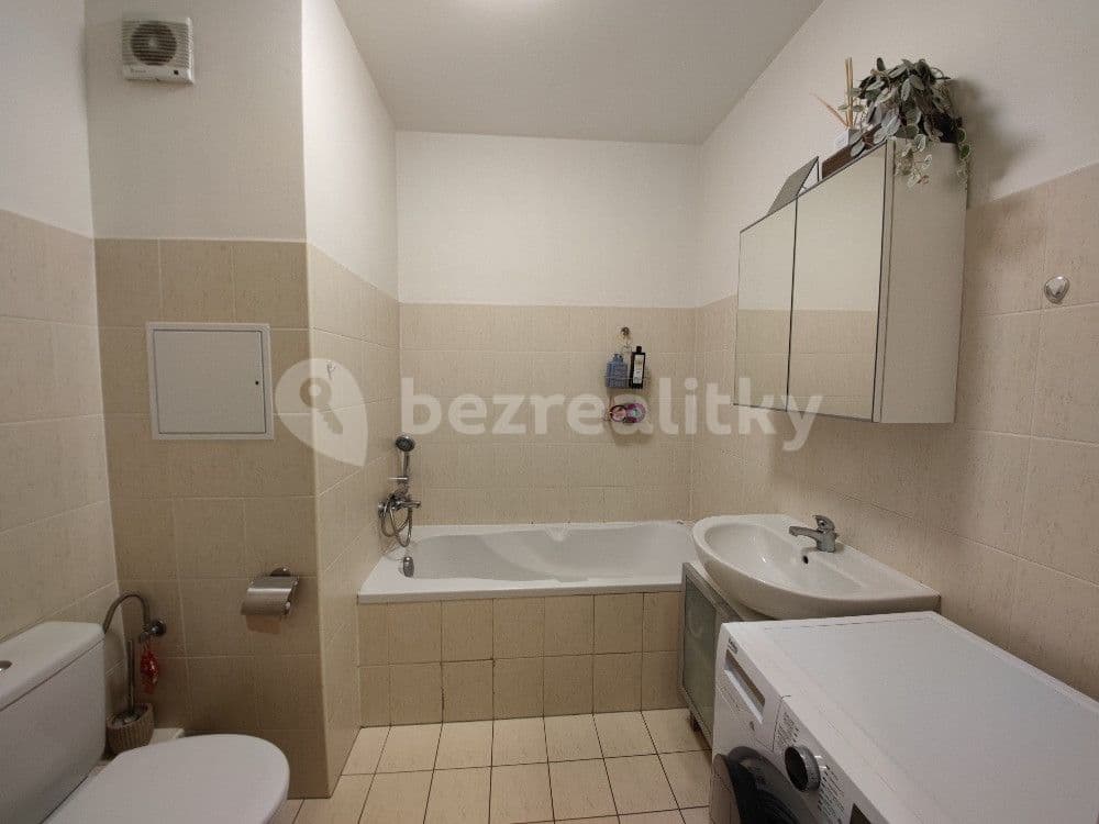 Studio flat to rent, 29 m², Mattioliho, Prague, Prague Studio flat to rent, 29 m², Mattioliho, Prague, Prague