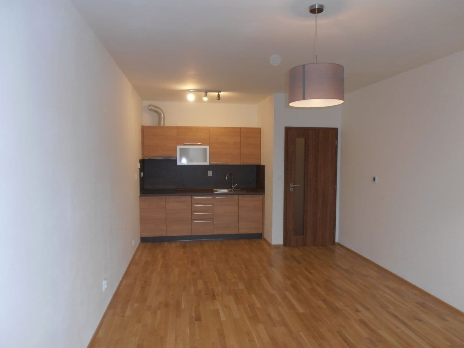 1 bedroom with open-plan kitchen flat to rent, 53 m², Čechova, Poděbrady, Středočeský Region 1 bedroom with open-plan kitchen flat to rent, 53 m², Čechova, Poděbrady, Středočeský Region