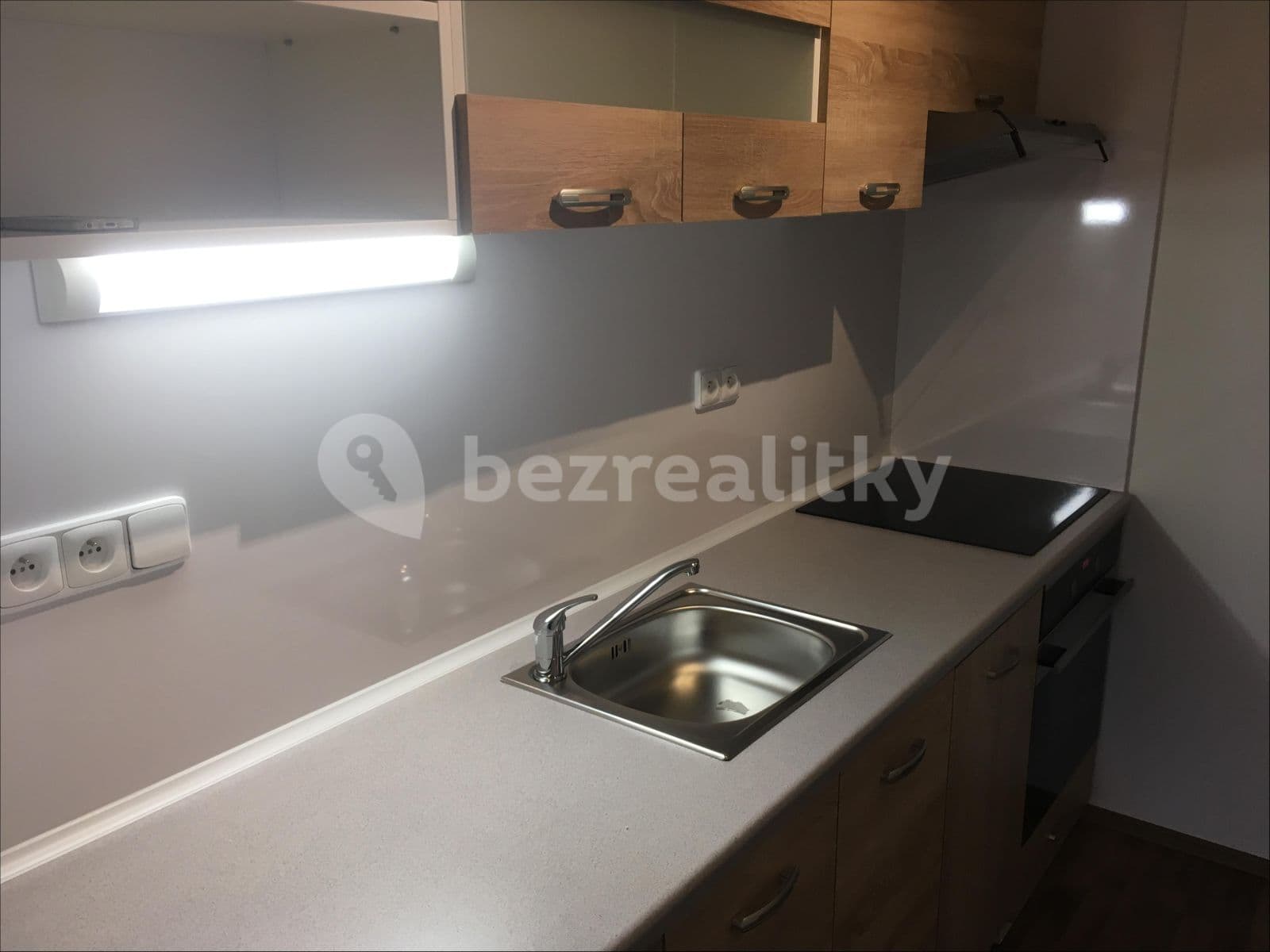 1 bedroom with open-plan kitchen flat to rent, 46 m², Výletní, Prague, Prague 1 bedroom with open-plan kitchen flat to rent, 46 m², Výletní, Prague, Prague