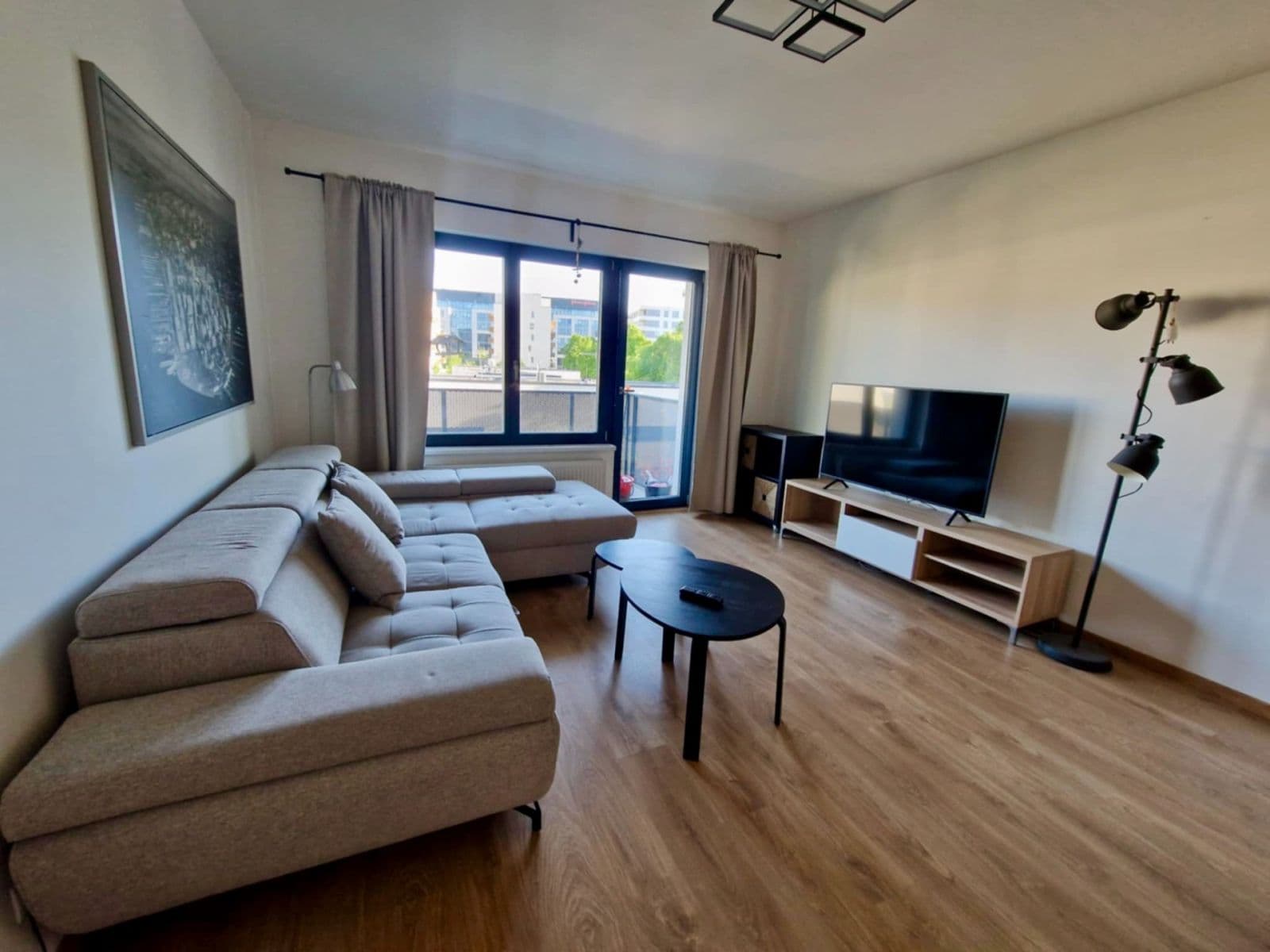 1 bedroom with open-plan kitchen flat to rent, 52 m², Nyklíčkova, Prague, Prague 1 bedroom with open-plan kitchen flat to rent, 52 m², Nyklíčkova, Prague, Prague