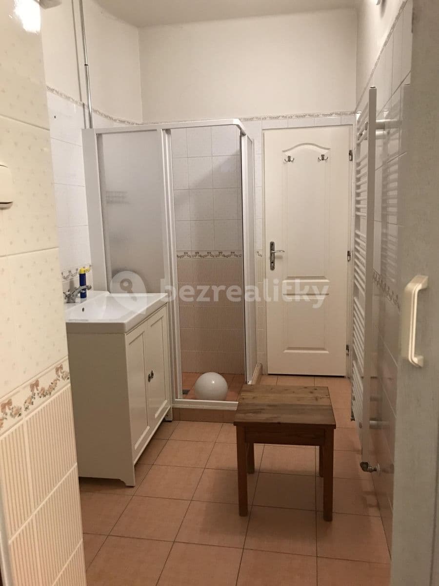 2 bedroom with open-plan kitchen flat to rent, 82 m², Komenského náměstí, Brandýs nad Labem-Stará Boleslav, Středočeský Region 2 bedroom with open-plan kitchen flat to rent, 82 m², Komenského náměstí, Brandýs nad Labem-Stará Boleslav, Středočeský Region