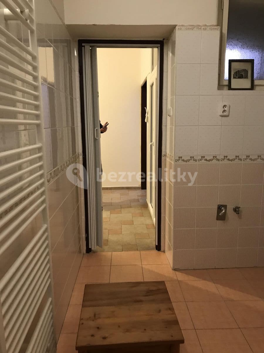 2 bedroom with open-plan kitchen flat to rent, 82 m², Komenského náměstí, Brandýs nad Labem-Stará Boleslav, Středočeský Region 2 bedroom with open-plan kitchen flat to rent, 82 m², Komenského náměstí, Brandýs nad Labem-Stará Boleslav, Středočeský Region