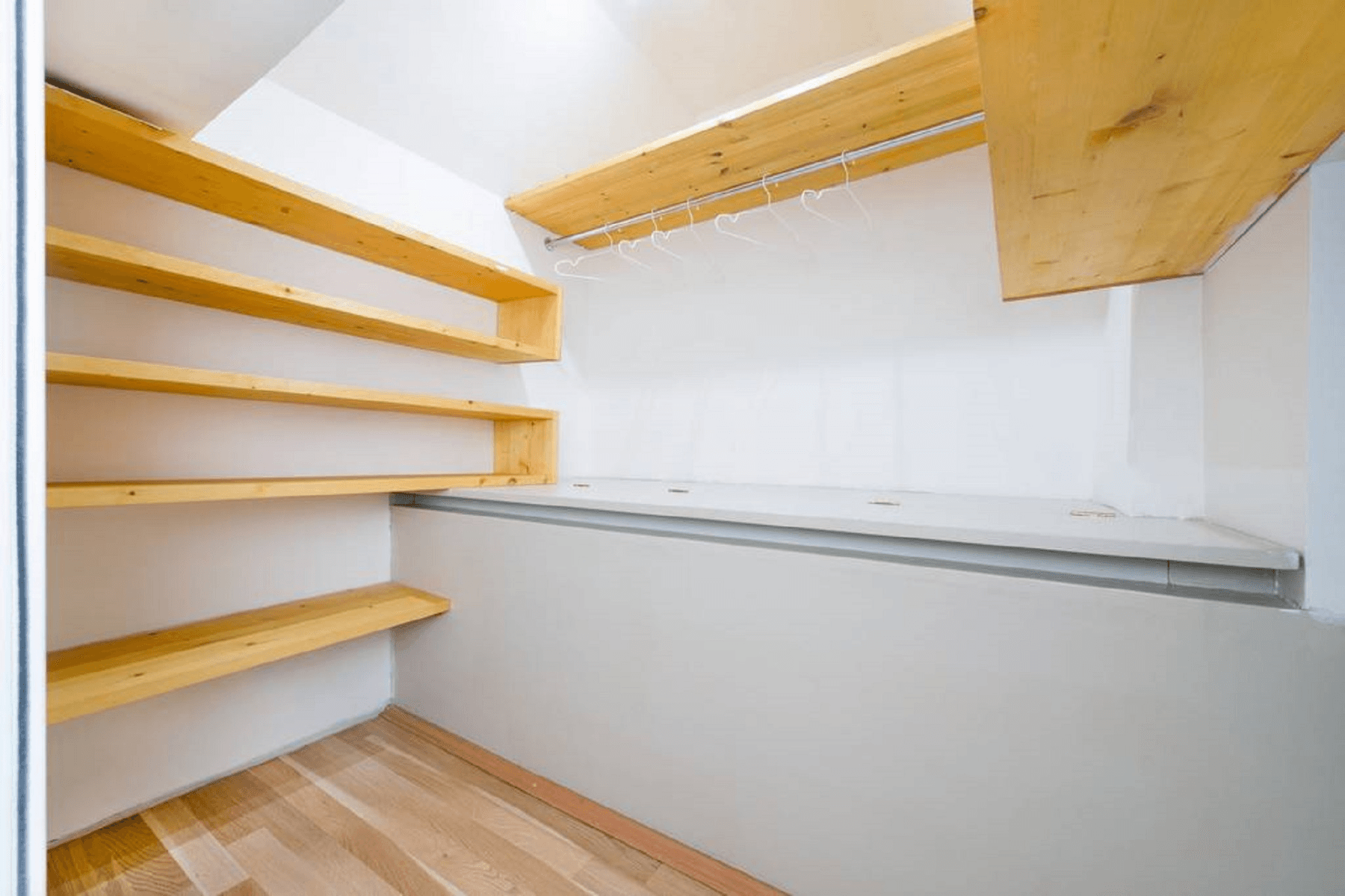 1 bedroom with open-plan kitchen flat to rent, 63 m², Legerova, Prague, Prague 1 bedroom with open-plan kitchen flat to rent, 63 m², Legerova, Prague, Prague