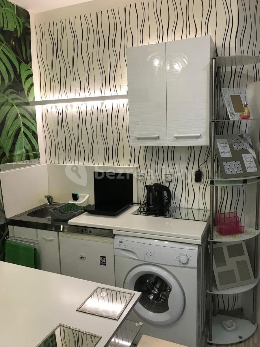 Studio flat to rent, 35 m², Koterovská, Plzeň, Plzeňský Region Studio flat to rent, 35 m², Koterovská, Plzeň, Plzeňský Region