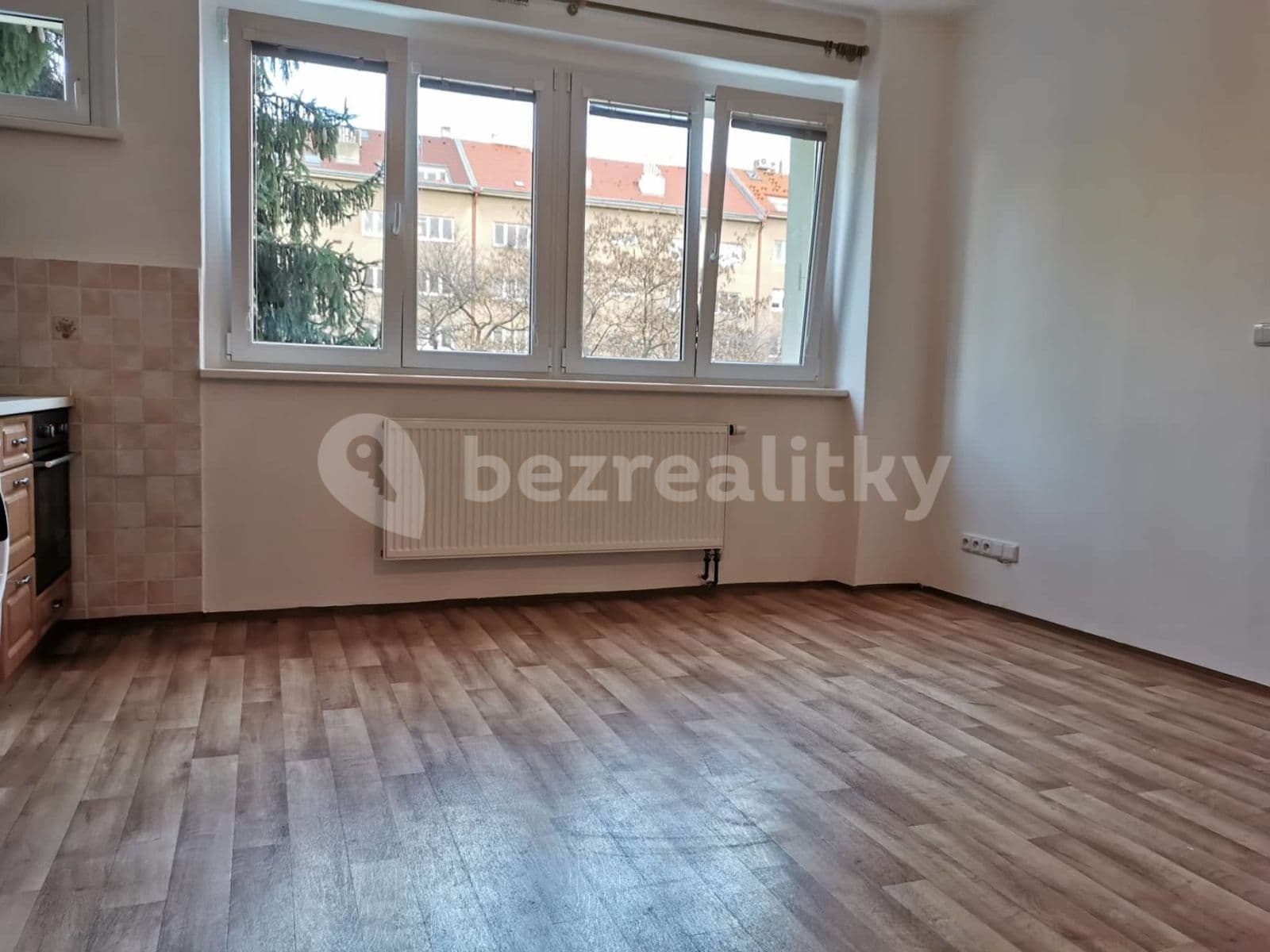 1 bedroom with open-plan kitchen flat to rent, 42 m², Humpolecká, Prague, Prague 1 bedroom with open-plan kitchen flat to rent, 42 m², Humpolecká, Prague, Prague