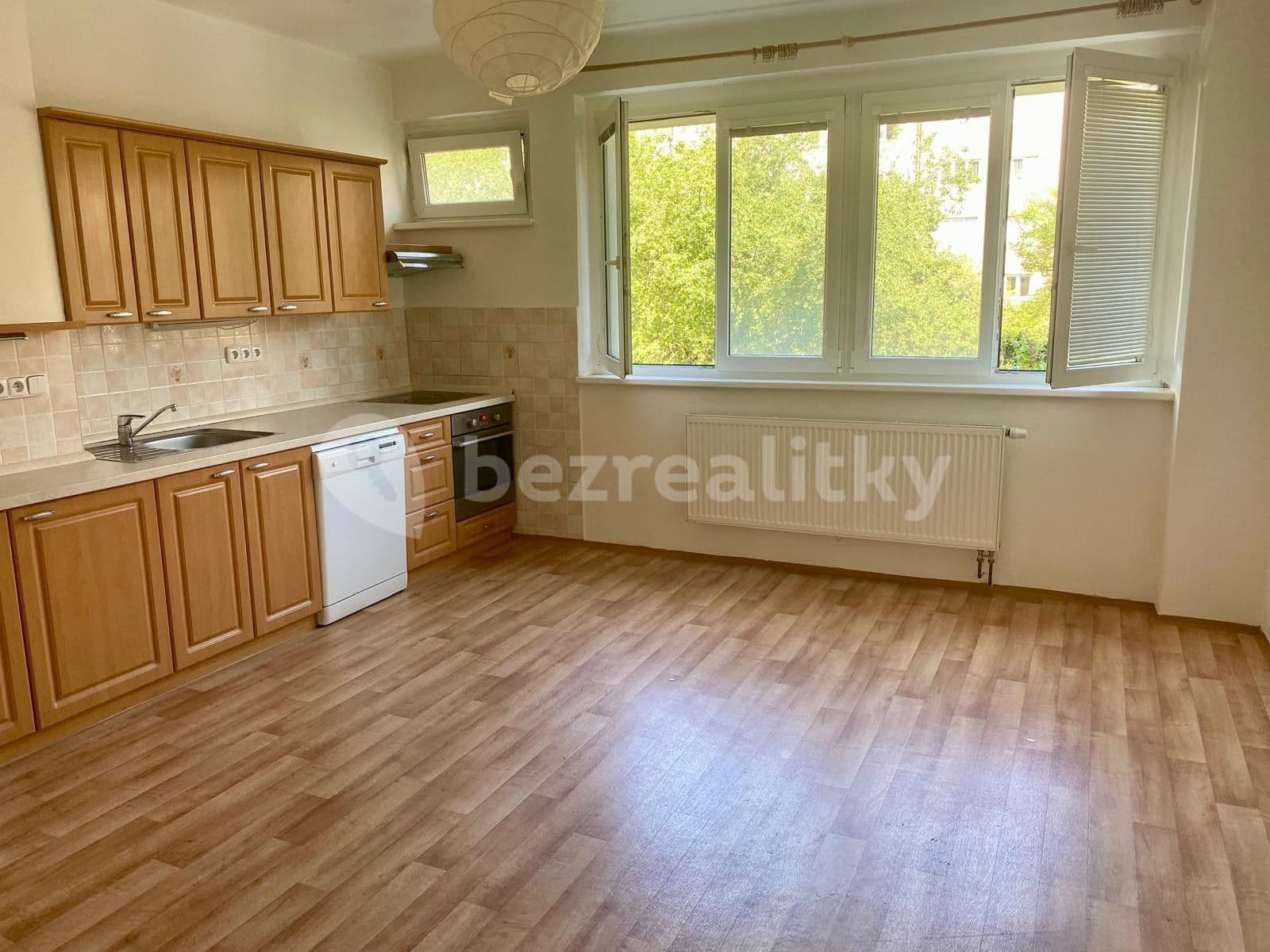 1 bedroom with open-plan kitchen flat to rent, 42 m², Humpolecká, Prague, Prague 1 bedroom with open-plan kitchen flat to rent, 42 m², Humpolecká, Prague, Prague