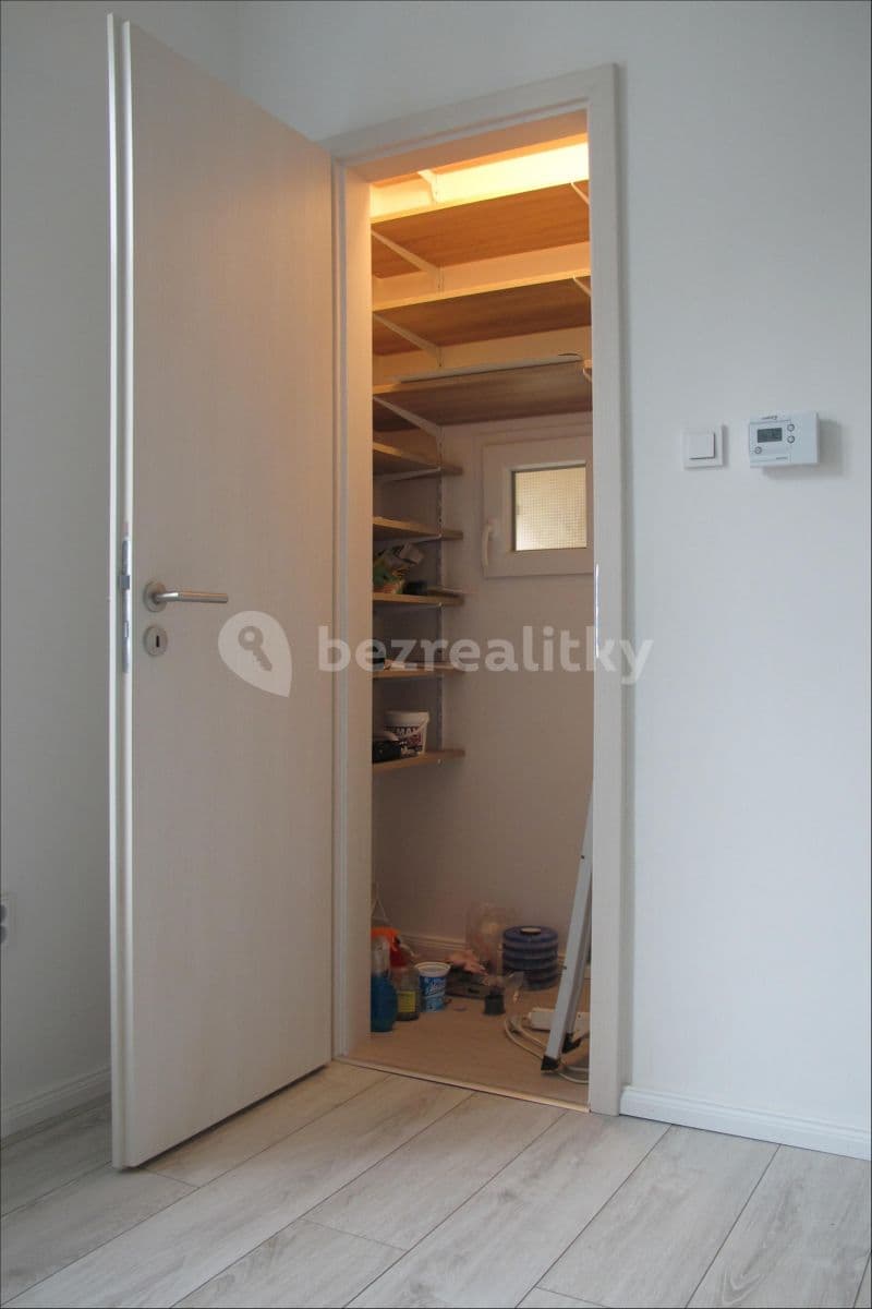 1 bedroom with open-plan kitchen flat to rent, 50 m², Saratovská, Prague, Prague 1 bedroom with open-plan kitchen flat to rent, 50 m², Saratovská, Prague, Prague