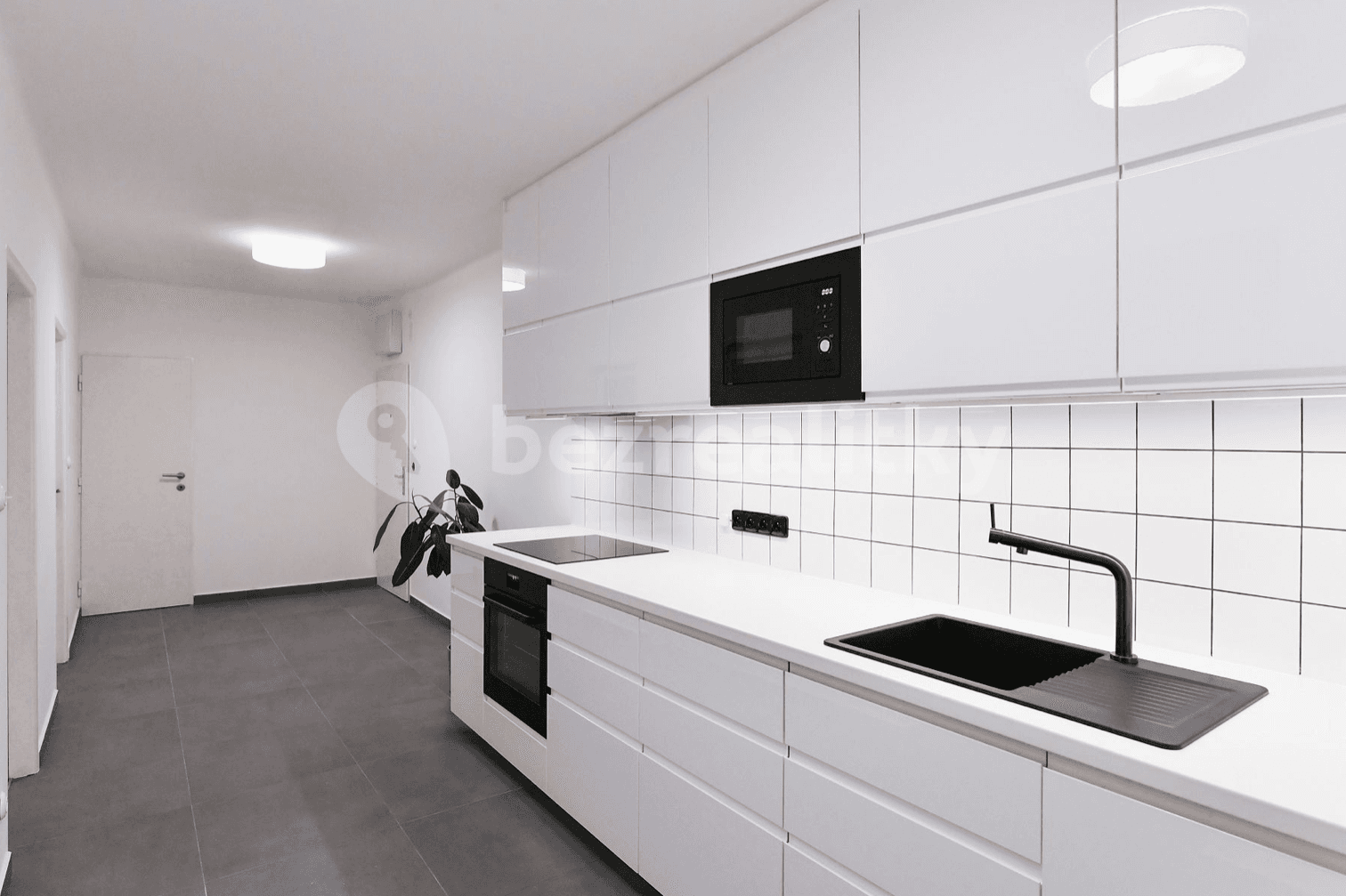 3 bedroom flat to rent, 68 m², Jankovcova, Prague, Prague 3 bedroom flat to rent, 68 m², Jankovcova, Prague, Prague