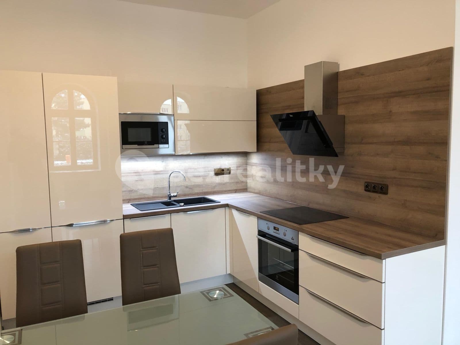 1 bedroom with open-plan kitchen flat to rent, 53 m², Jičínská, Mladá Boleslav, Středočeský Region 1 bedroom with open-plan kitchen flat to rent, 53 m², Jičínská, Mladá Boleslav, Středočeský Region