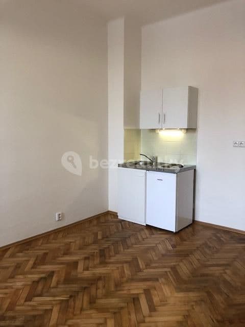 Small studio flat to rent, 27 m², náměstí Hrdinů, Prague, Prague Small studio flat to rent, 27 m², náměstí Hrdinů, Prague, Prague
