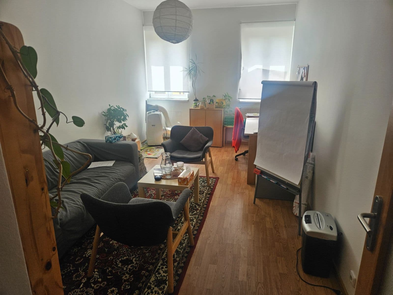 2 bedroom with open-plan kitchen flat to rent, 77 m², Jindřicha Plachty, Prague, Prague 2 bedroom with open-plan kitchen flat to rent, 77 m², Jindřicha Plachty, Prague, Prague