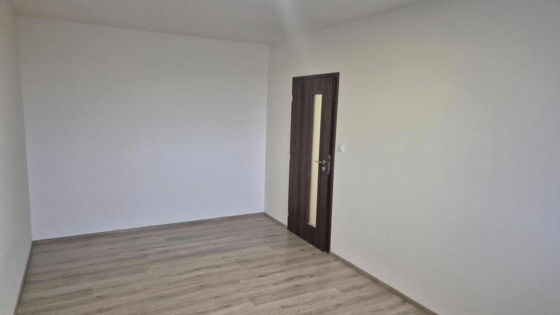 1 bedroom with open-plan kitchen flat to rent, 50 m², Rostoklaty, Středočeský Region 1 bedroom with open-plan kitchen flat to rent, 50 m², Rostoklaty, Středočeský Region