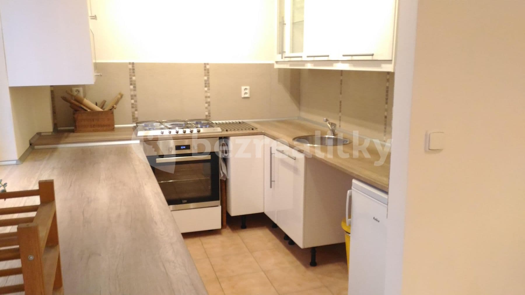 1 bedroom with open-plan kitchen flat to rent, 73 m², Dělnická, Prague, Prague 1 bedroom with open-plan kitchen flat to rent, 73 m², Dělnická, Prague, Prague