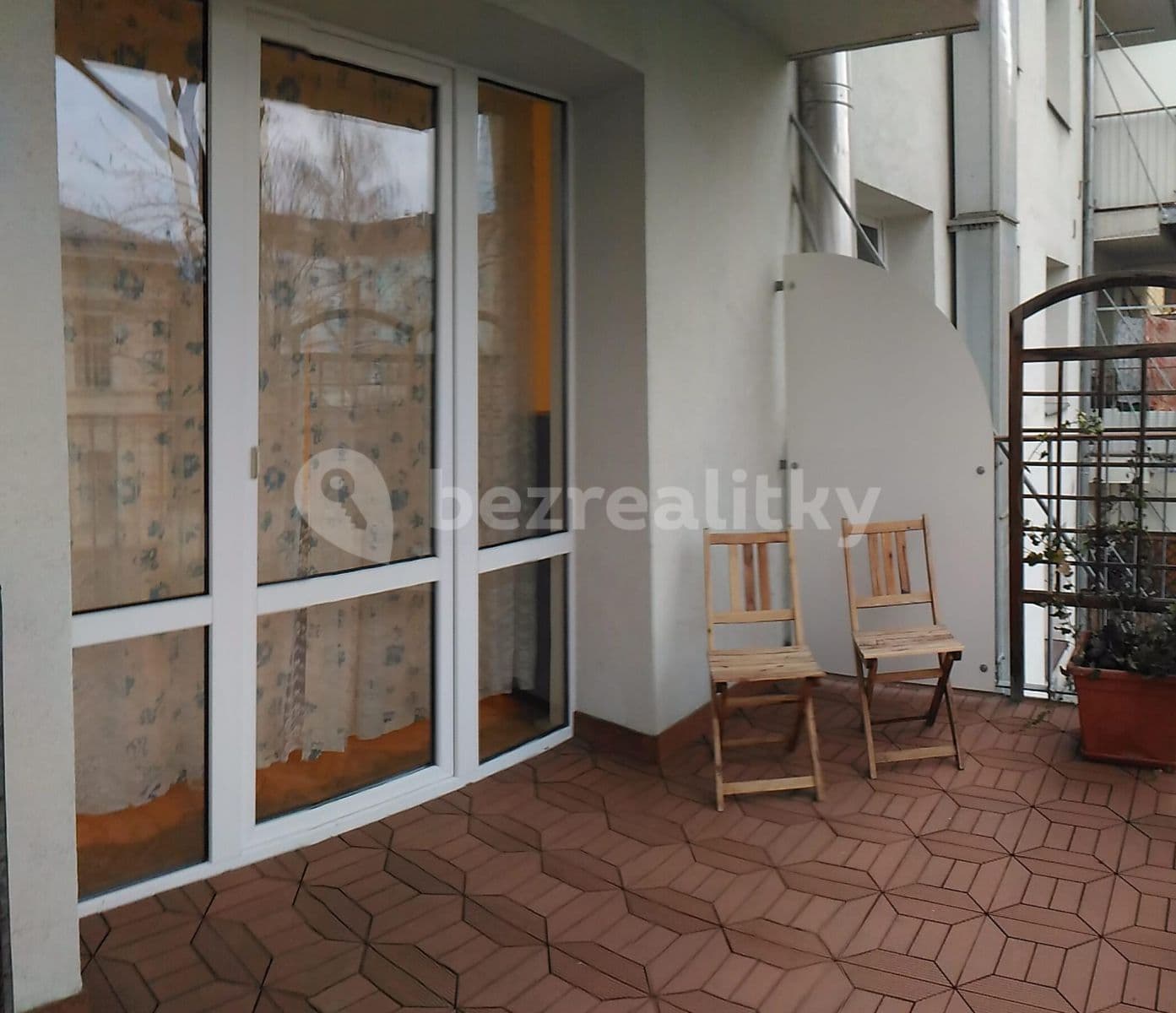 1 bedroom with open-plan kitchen flat to rent, 73 m², Dělnická, Prague, Prague 1 bedroom with open-plan kitchen flat to rent, 73 m², Dělnická, Prague, Prague