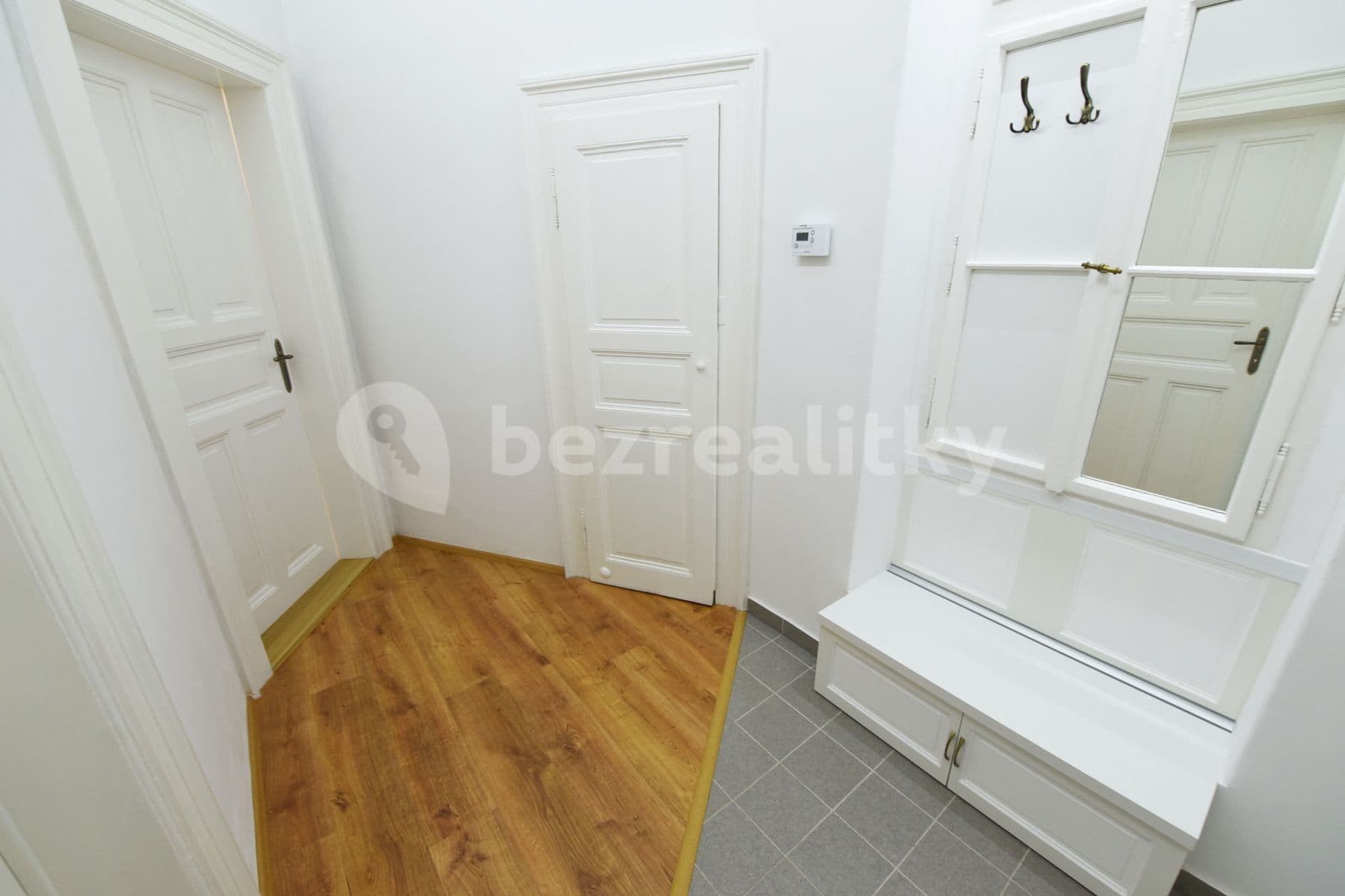 1 bedroom with open-plan kitchen flat to rent, 50 m², Na Kozačce, Prague, Prague 1 bedroom with open-plan kitchen flat to rent, 50 m², Na Kozačce, Prague, Prague