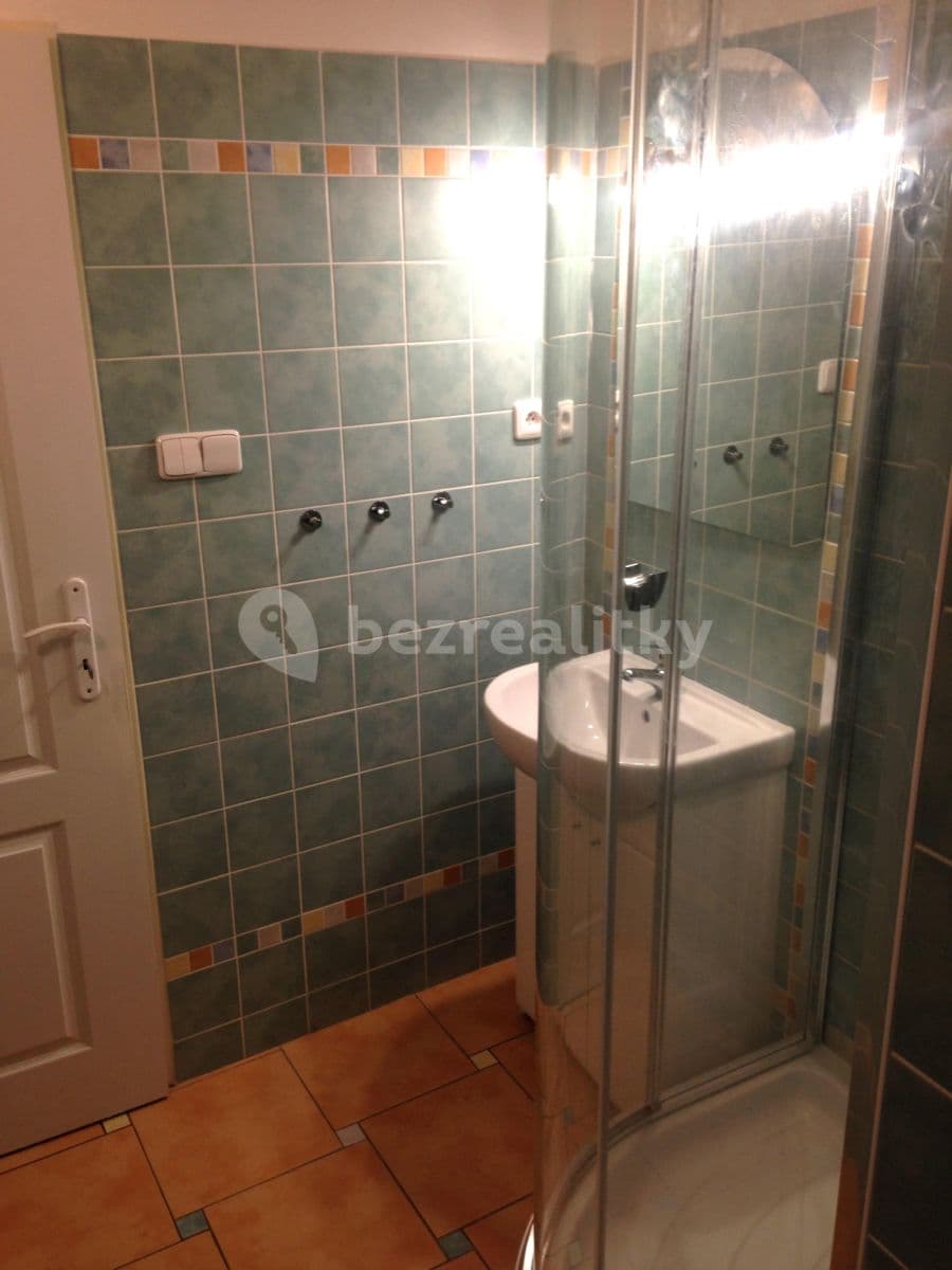 3 bedroom flat to rent, 72 m², Nekvasilova, Prague, Prague 3 bedroom flat to rent, 72 m², Nekvasilova, Prague, Prague