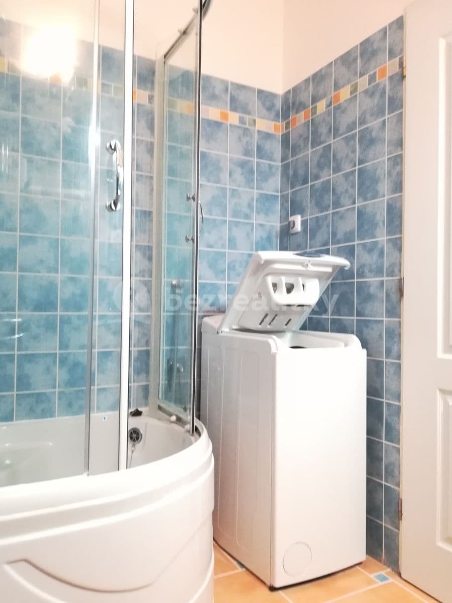 3 bedroom flat to rent, 72 m², Nekvasilova, Prague, Prague 3 bedroom flat to rent, 72 m², Nekvasilova, Prague, Prague