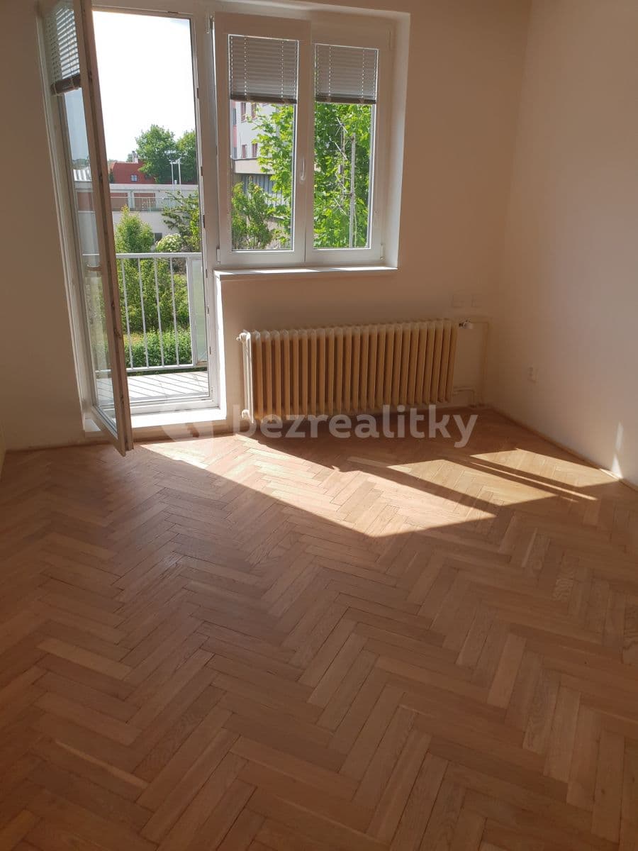2 bedroom flat to rent, 63 m², Rožkova, Pardubice, Pardubický Region