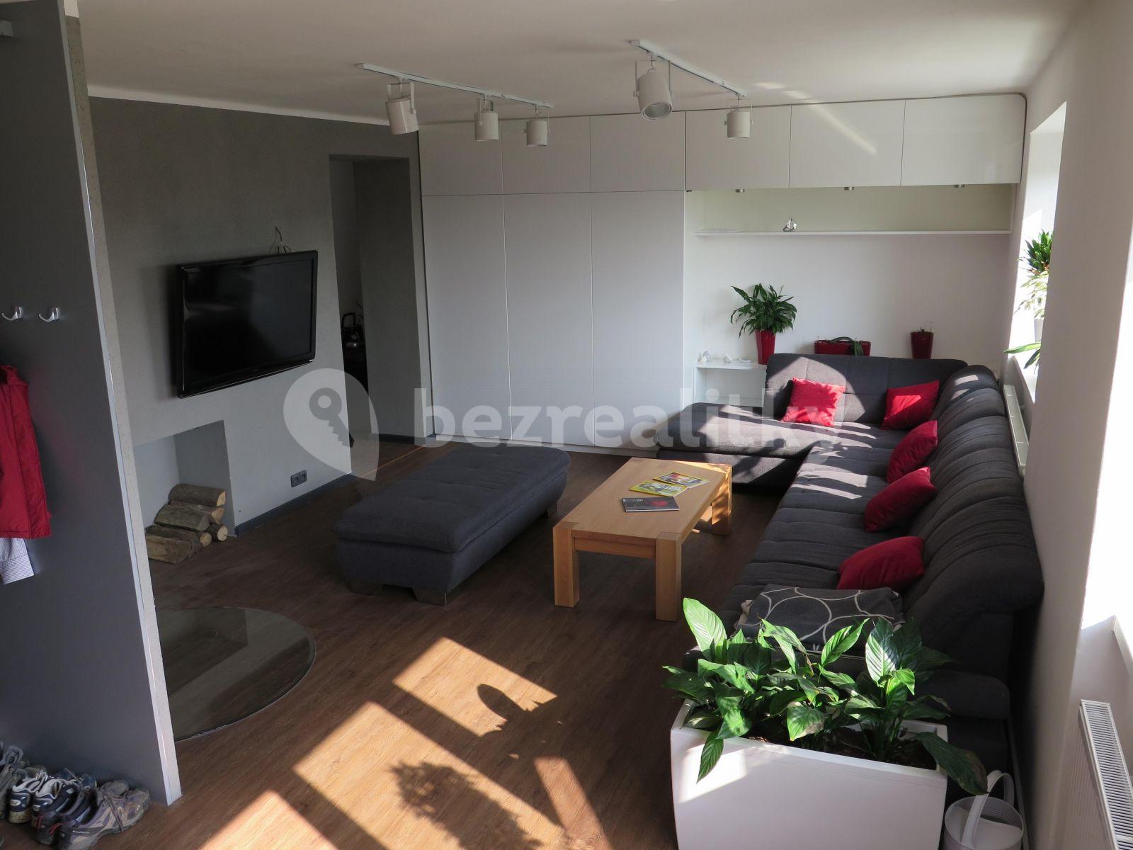4 bedroom flat to rent, 164 m², Pikovická, Hradištko, Středočeský Region