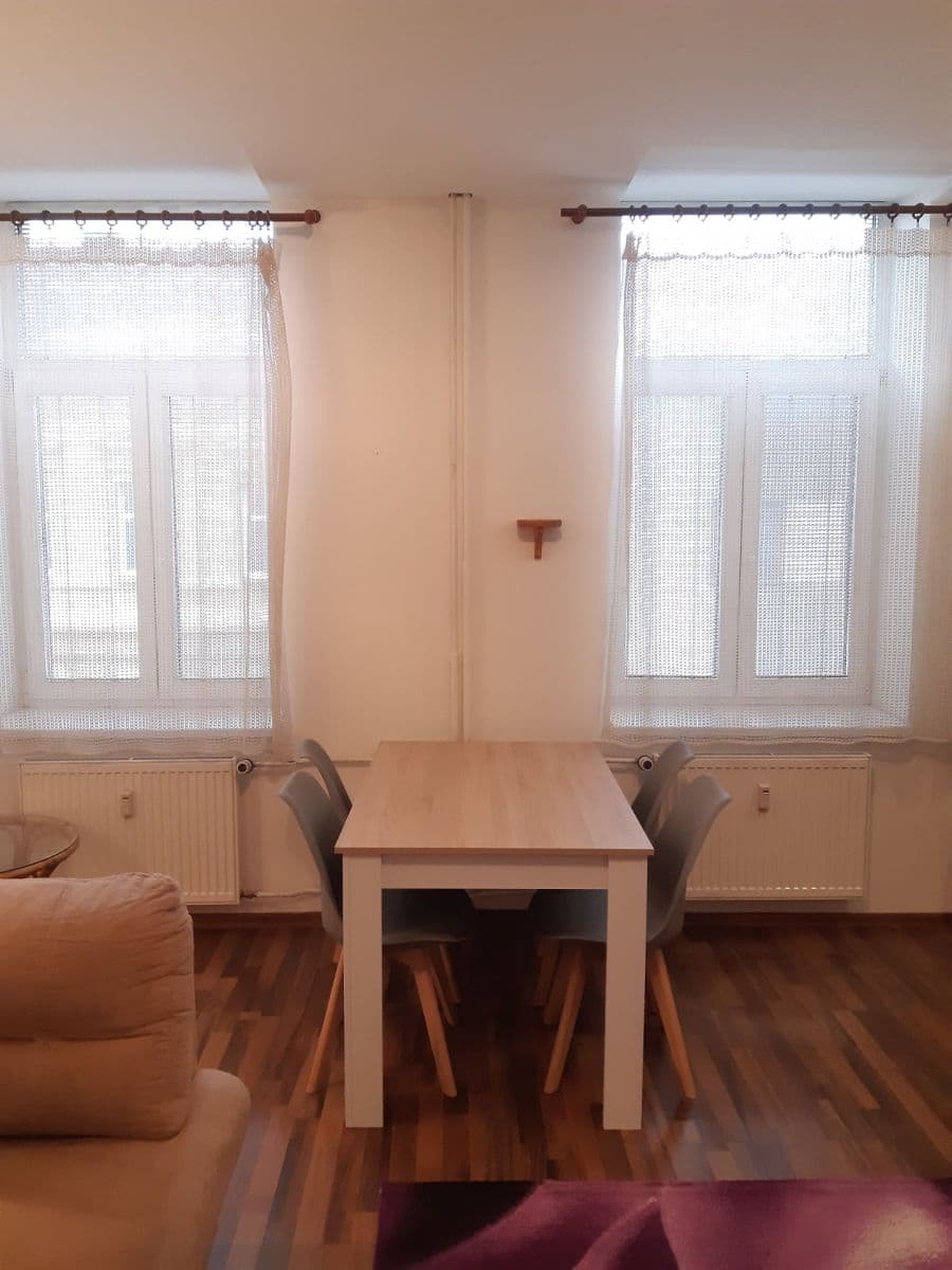 1 bedroom with open-plan kitchen flat to rent, 55 m², Jeronýmova, Písek, Jihočeský Region 1 bedroom with open-plan kitchen flat to rent, 55 m², Jeronýmova, Písek, Jihočeský Region