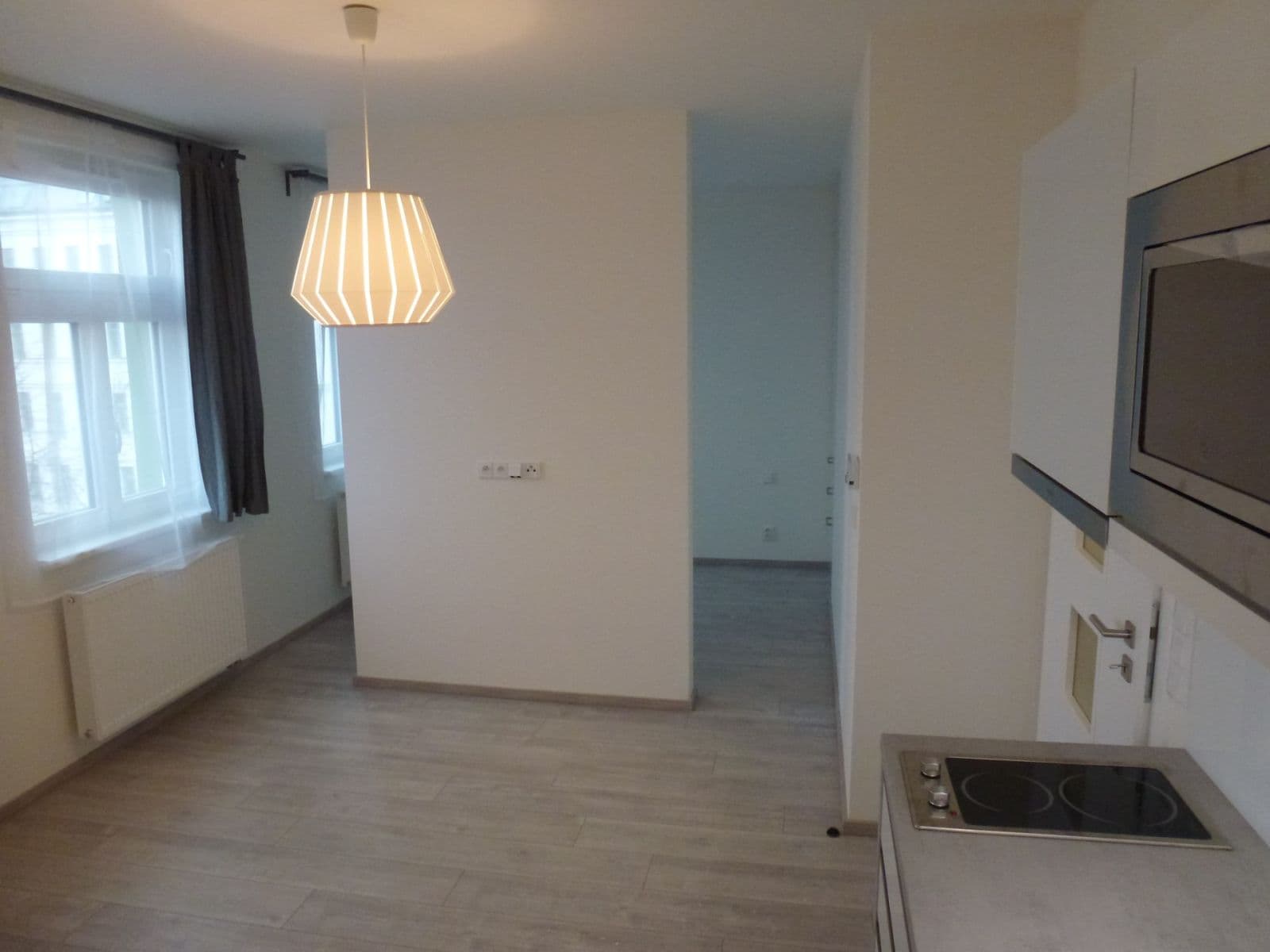 Studio flat to rent, 34 m², Bořivojova, Prague, Prague Studio flat to rent, 34 m², Bořivojova, Prague, Prague