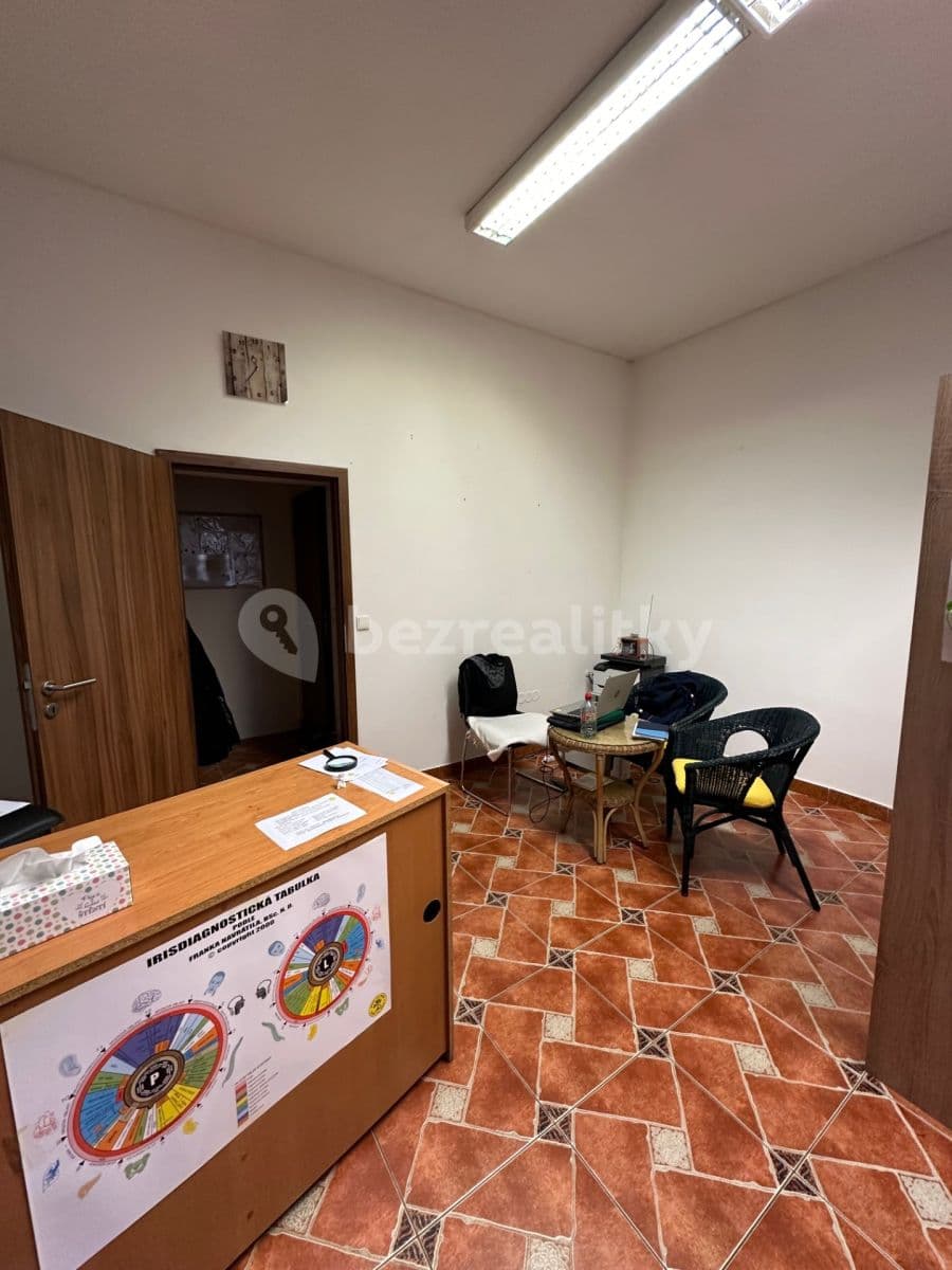 non-residential property to rent, 30 m², Čestmírova, Prague, Prague non-residential property to rent, 30 m², Čestmírova, Prague, Prague