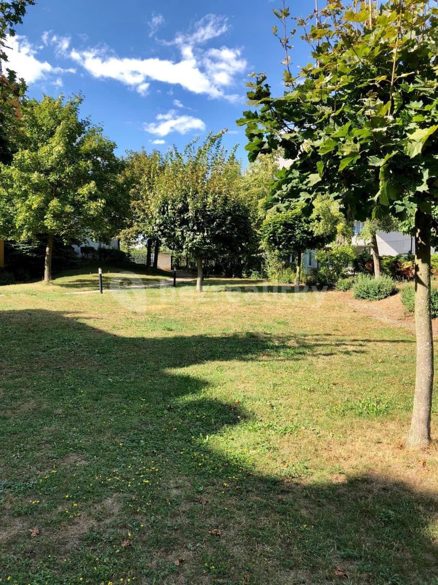 1 bedroom with open-plan kitchen flat to rent, 56 m², Klausova, Prague, Prague 1 bedroom with open-plan kitchen flat to rent, 56 m², Klausova, Prague, Prague