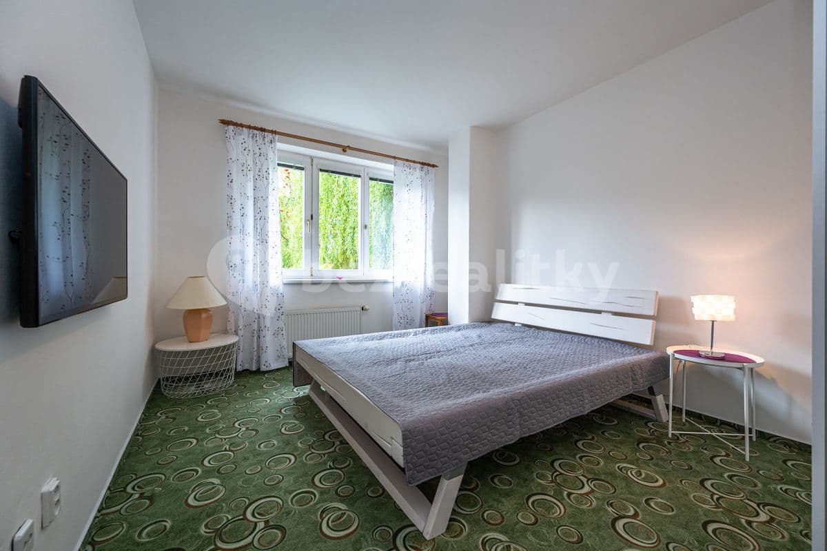 1 bedroom with open-plan kitchen flat to rent, 56 m², Klausova, Prague, Prague 1 bedroom with open-plan kitchen flat to rent, 56 m², Klausova, Prague, Prague