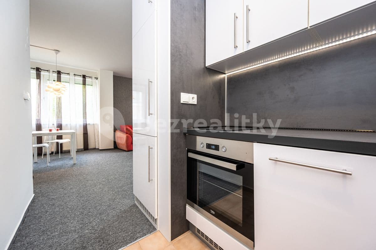 1 bedroom with open-plan kitchen flat to rent, 56 m², Klausova, Prague, Prague 1 bedroom with open-plan kitchen flat to rent, 56 m², Klausova, Prague, Prague