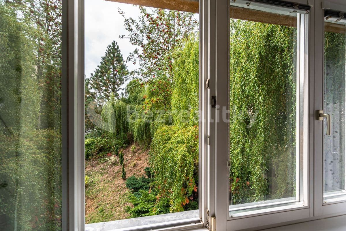 1 bedroom with open-plan kitchen flat to rent, 56 m², Klausova, Prague, Prague 1 bedroom with open-plan kitchen flat to rent, 56 m², Klausova, Prague, Prague