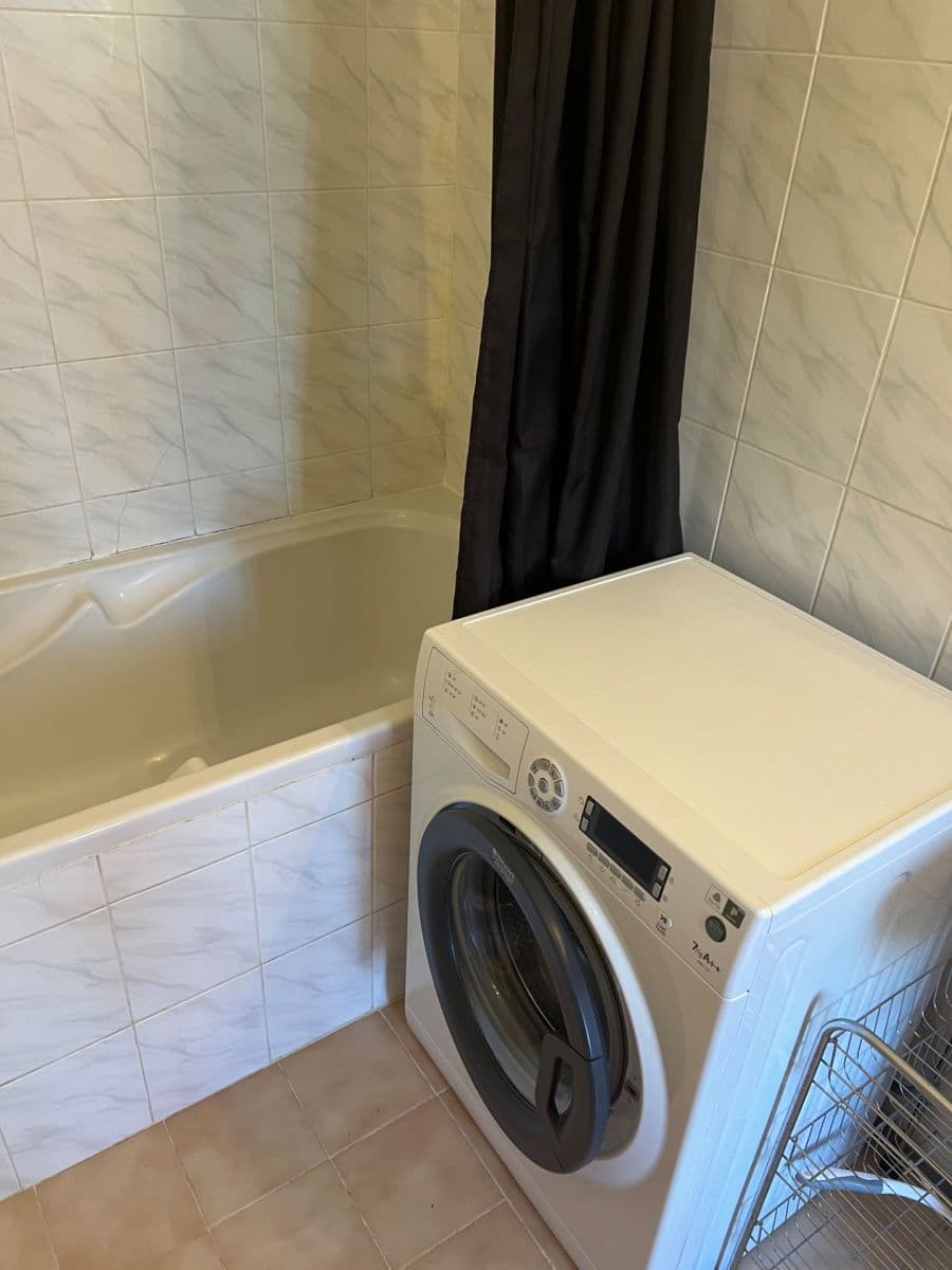 1 bedroom with open-plan kitchen flat to rent, 56 m², Klausova, Prague, Prague 1 bedroom with open-plan kitchen flat to rent, 56 m², Klausova, Prague, Prague