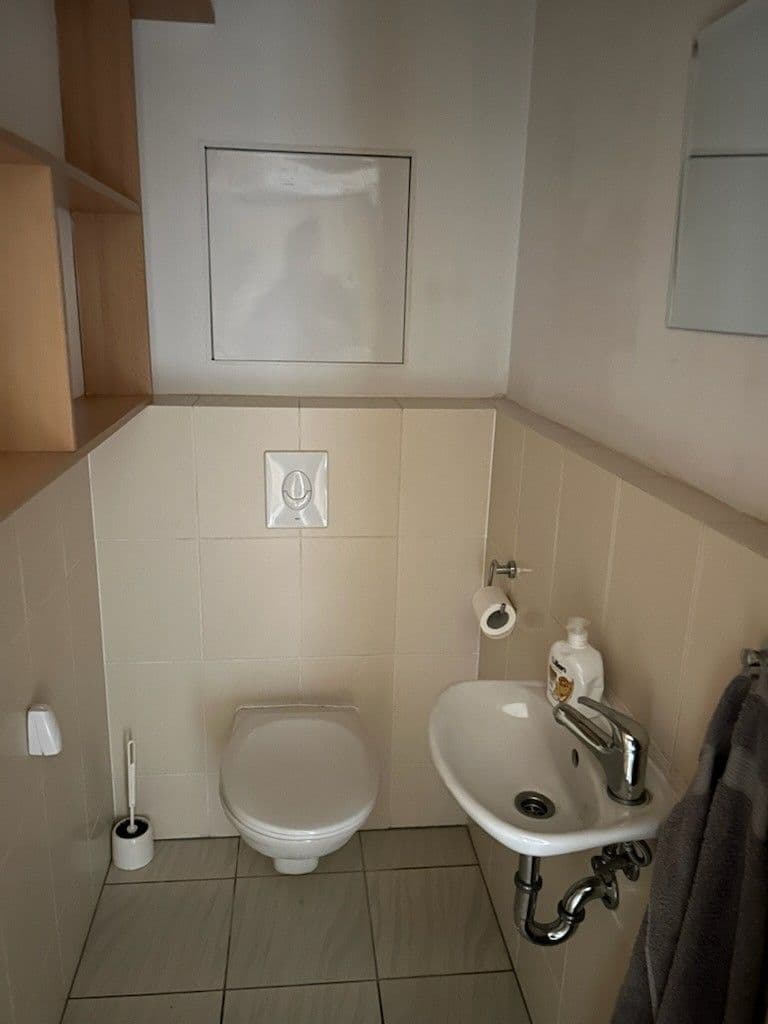 2 bedroom with open-plan kitchen flat to rent, 78 m², Lipovská, Prague, Prague 2 bedroom with open-plan kitchen flat to rent, 78 m², Lipovská, Prague, Prague