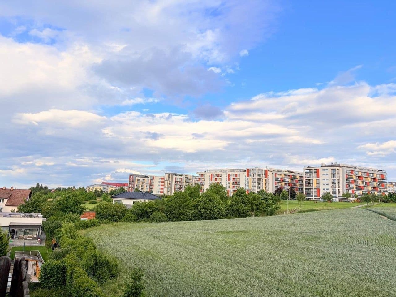 2 bedroom with open-plan kitchen flat to rent, 78 m², Lipovská, Prague, Prague 2 bedroom with open-plan kitchen flat to rent, 78 m², Lipovská, Prague, Prague