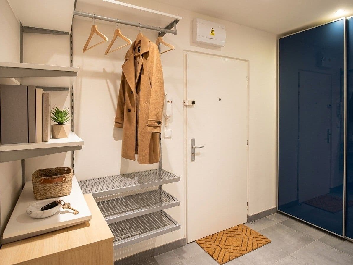 1 bedroom with open-plan kitchen flat to rent, 41 m², Mezipolí, Prague, Prague 1 bedroom with open-plan kitchen flat to rent, 41 m², Mezipolí, Prague, Prague